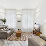 No 6 Apartament