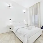 Apartament No 6 *