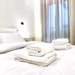 Apartament No 6 *