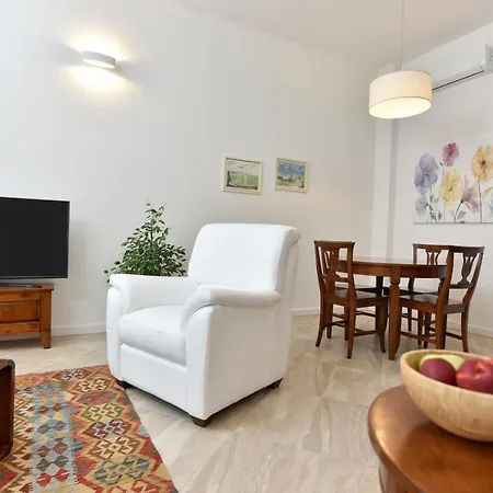 No 6 Apartment