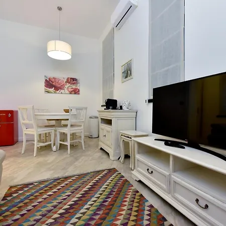 No 6 Apartment