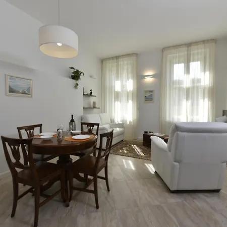Apartment No 6