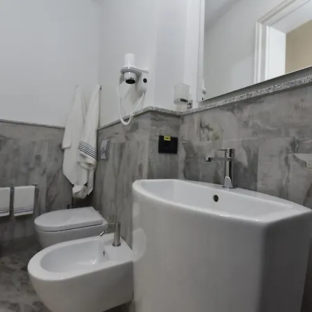 No 6 Διαμέρισμα *